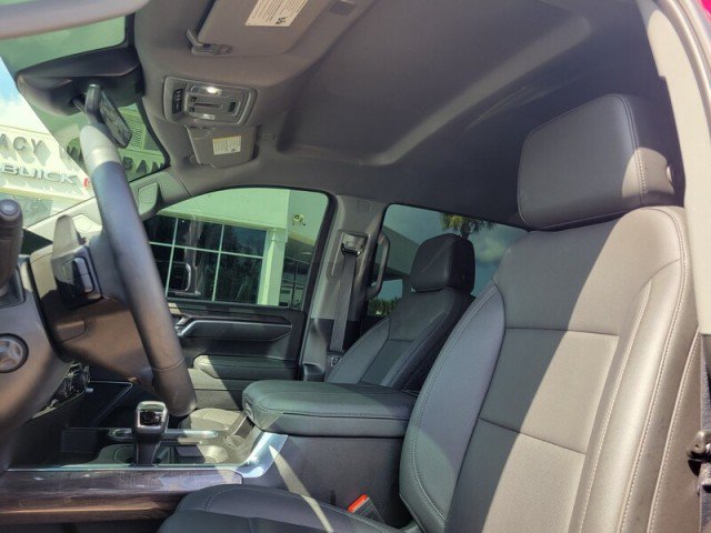 Used 2025 Chevrolet Silverado 1500 LTZ w/ Technology Package AWD/4WD image 12