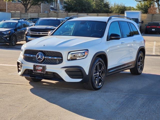 Used 2022 Mercedes-Benz GLB 250 4MATIC image 11
