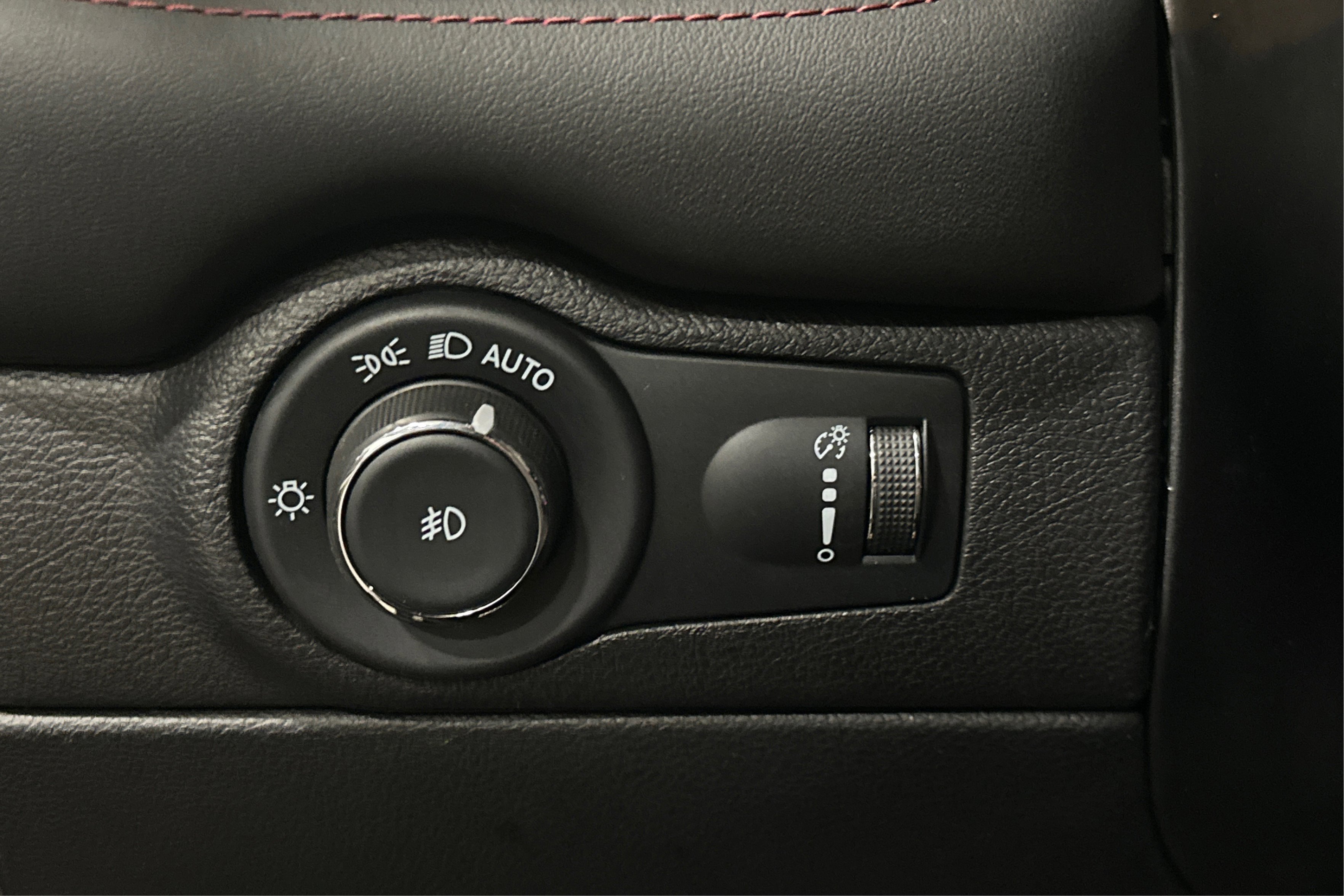Used 2022 Dodge Durango R/T AWD/4WD image 22