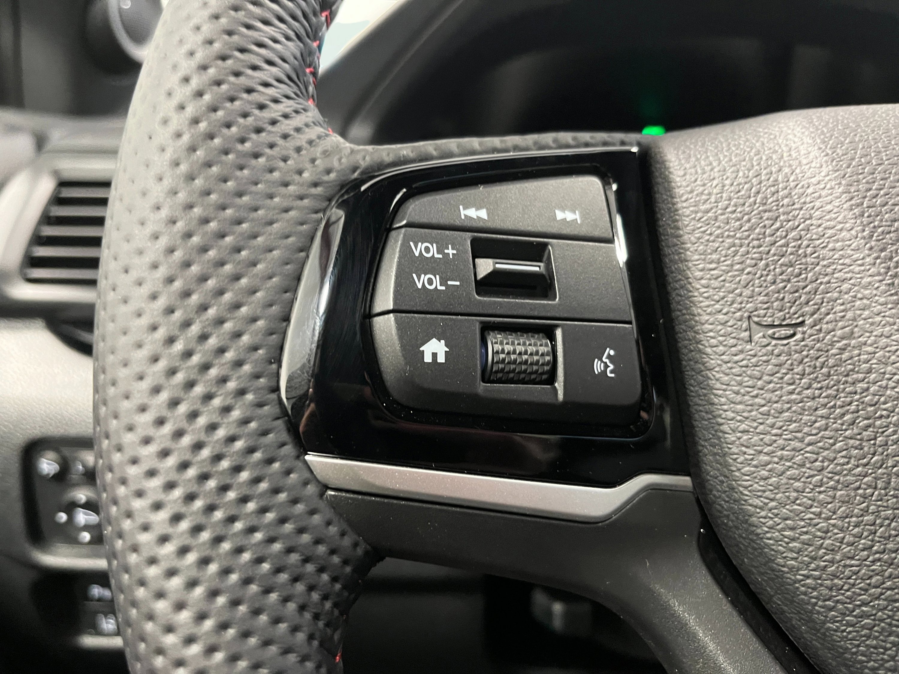 New 2026 Honda Ridgeline Black Edition image 16