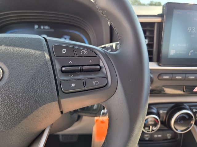 Used 2023 Hyundai Venue SEL w/ Cargo Package FWD image 24