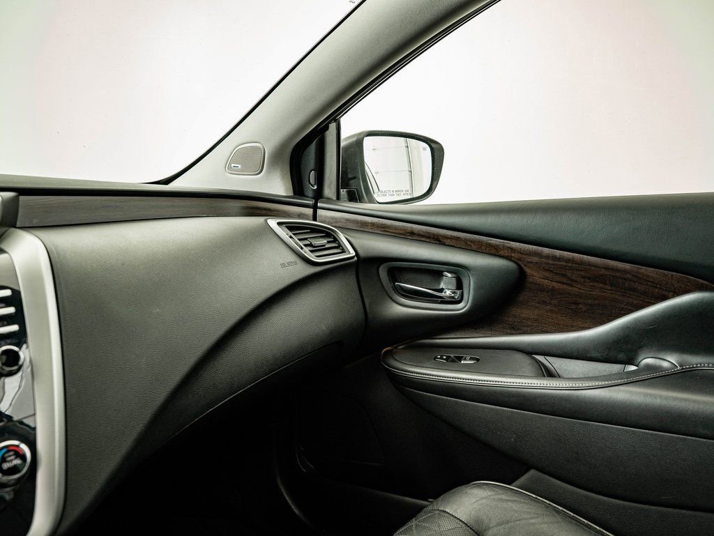 Used 2019 Nissan Murano Platinum image 29