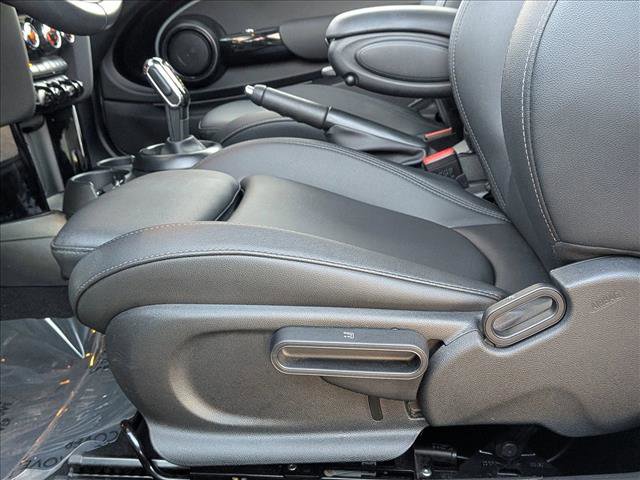 Used 2023 MINI Cooper S image 11