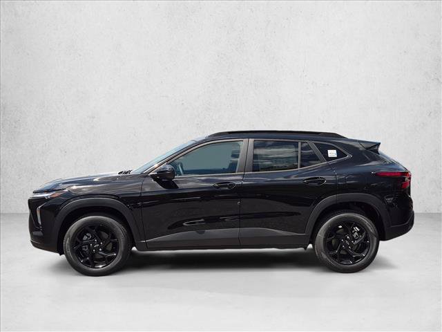New 2026 Chevrolet Trax LT w/ Midnight Edition FWD image 5