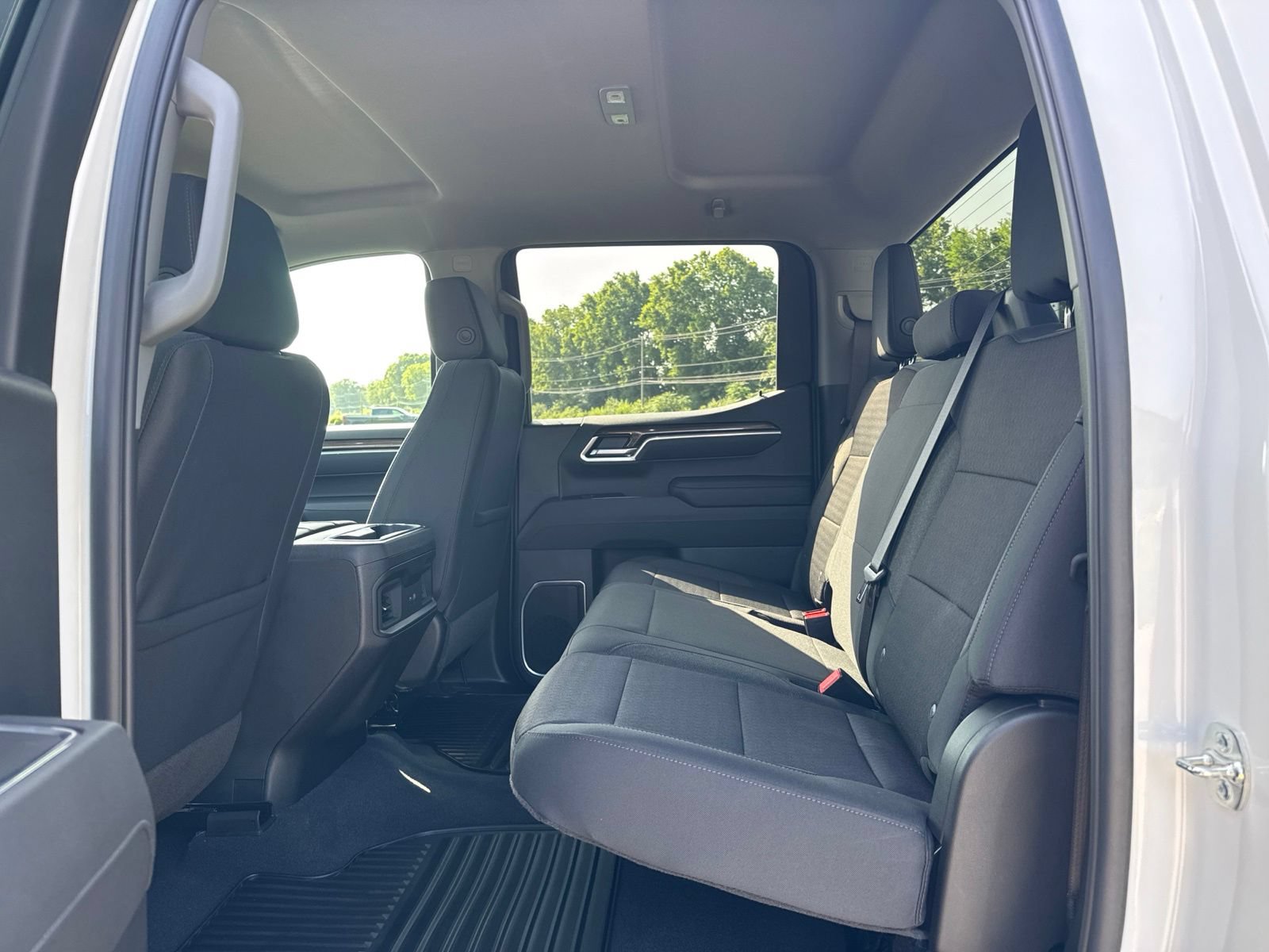 New 2026 Chevrolet Silverado 1500 LT w/ LPO, Dark Essentials Package AWD/4WD image 13