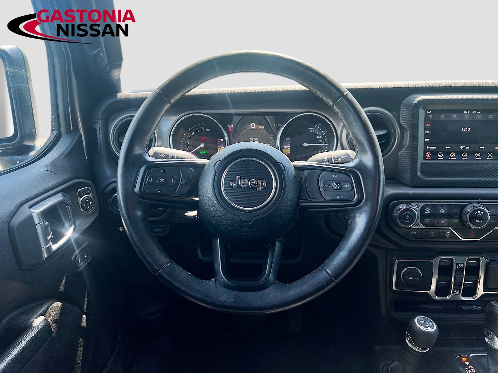 Used 2023 Jeep Wrangler Unlimited w/ Cold Weather Group image 29