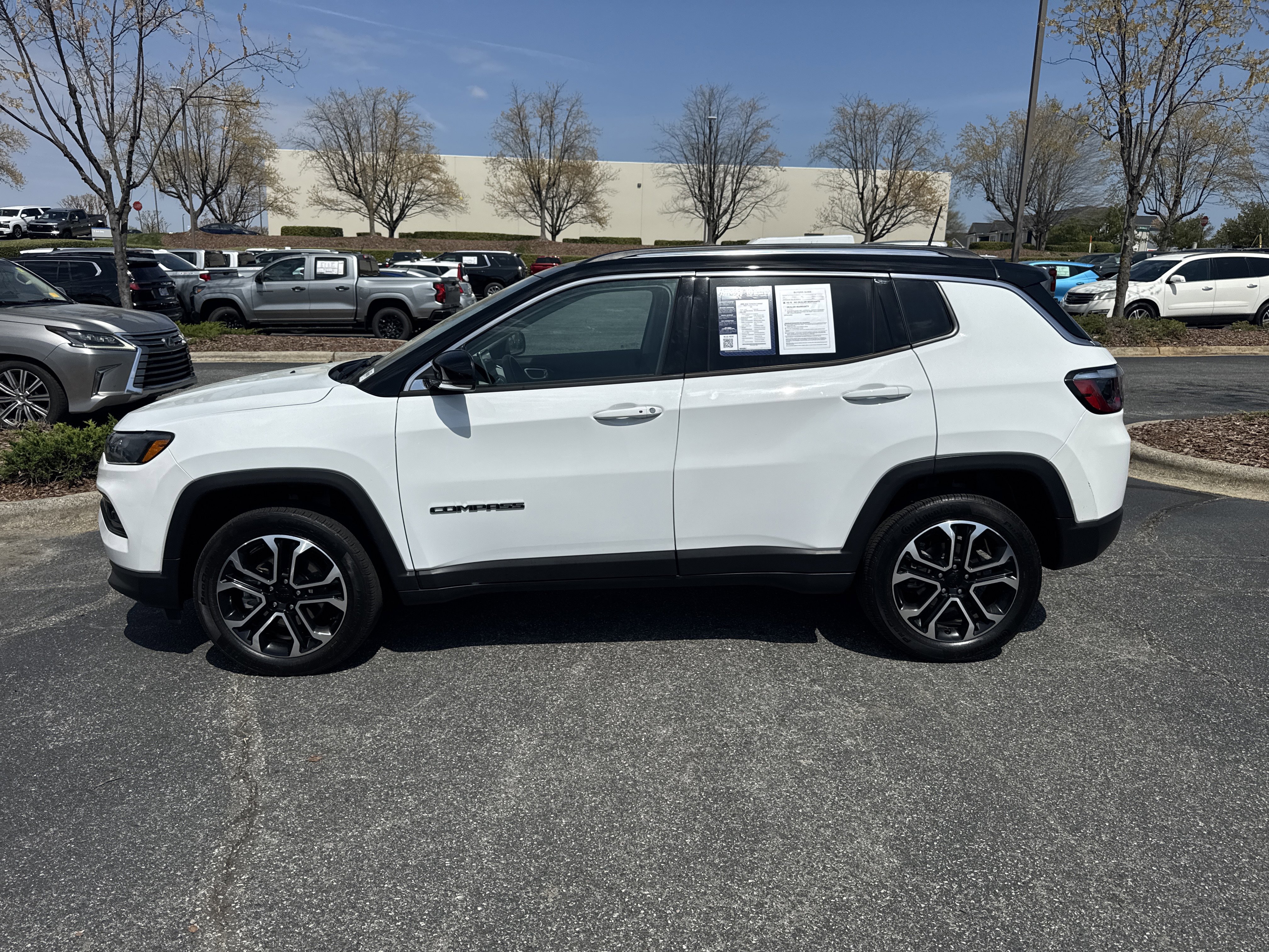 Used 2022 Jeep Compass Limited image 7