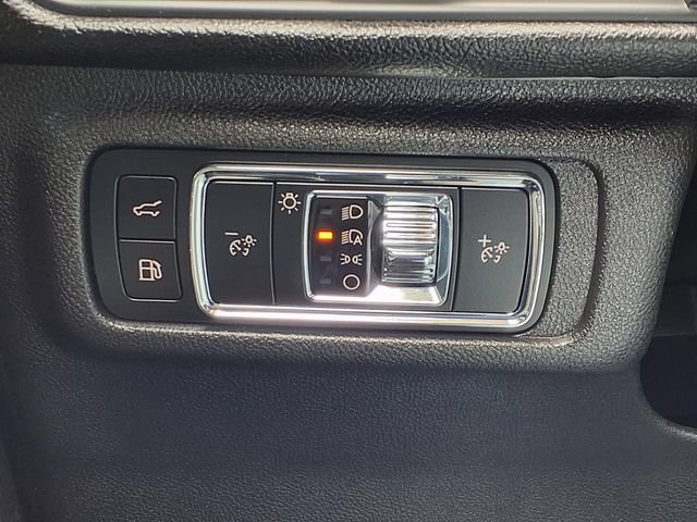 Certified 2024 Lincoln Corsair Grand Touring AWD/4WD image 19