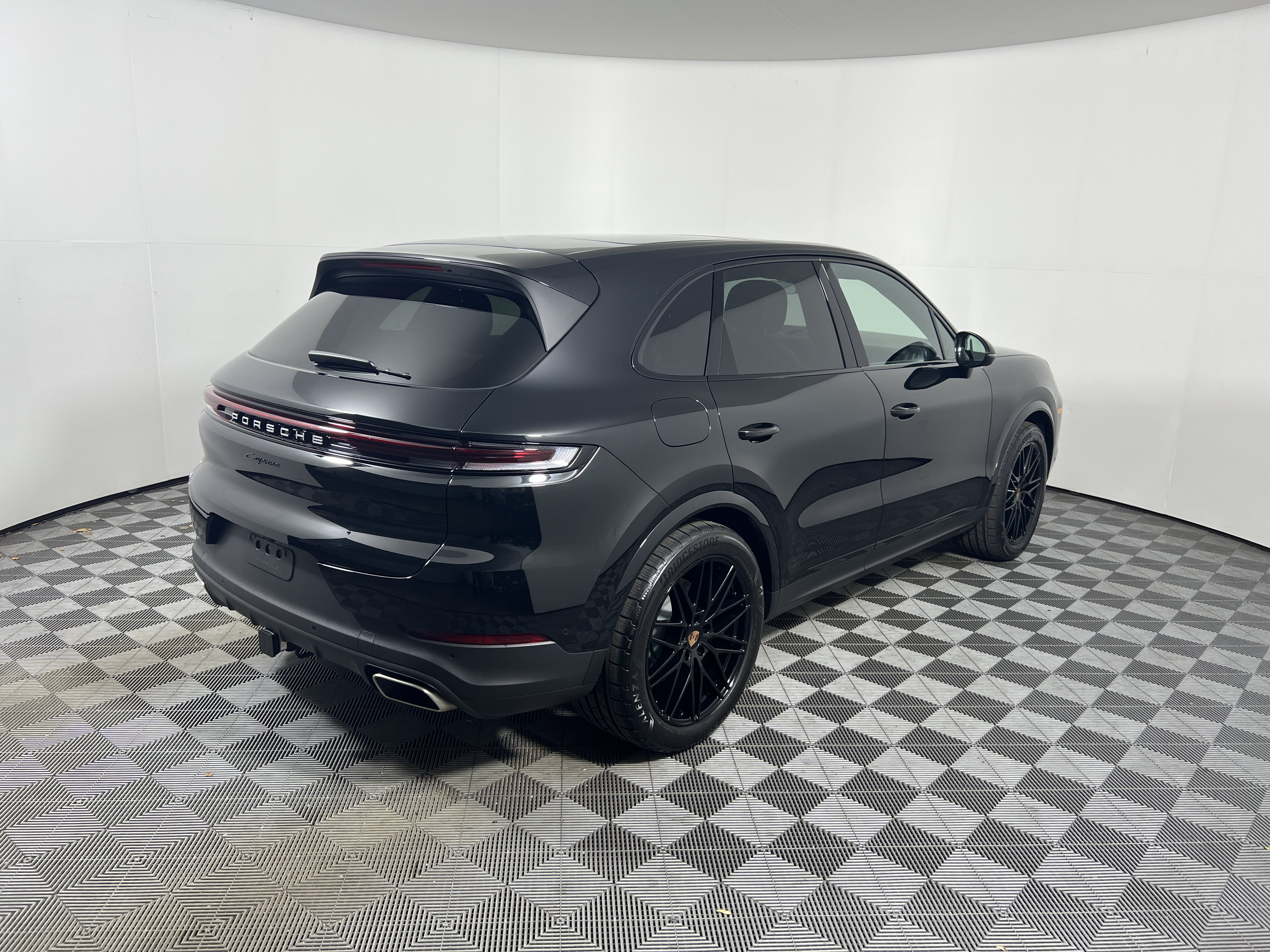 Certified 2026 Porsche Cayenne AWD/4WD image 7