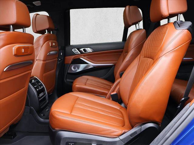 Used 2023 BMW X7 M60i w/ Executive Package image 23