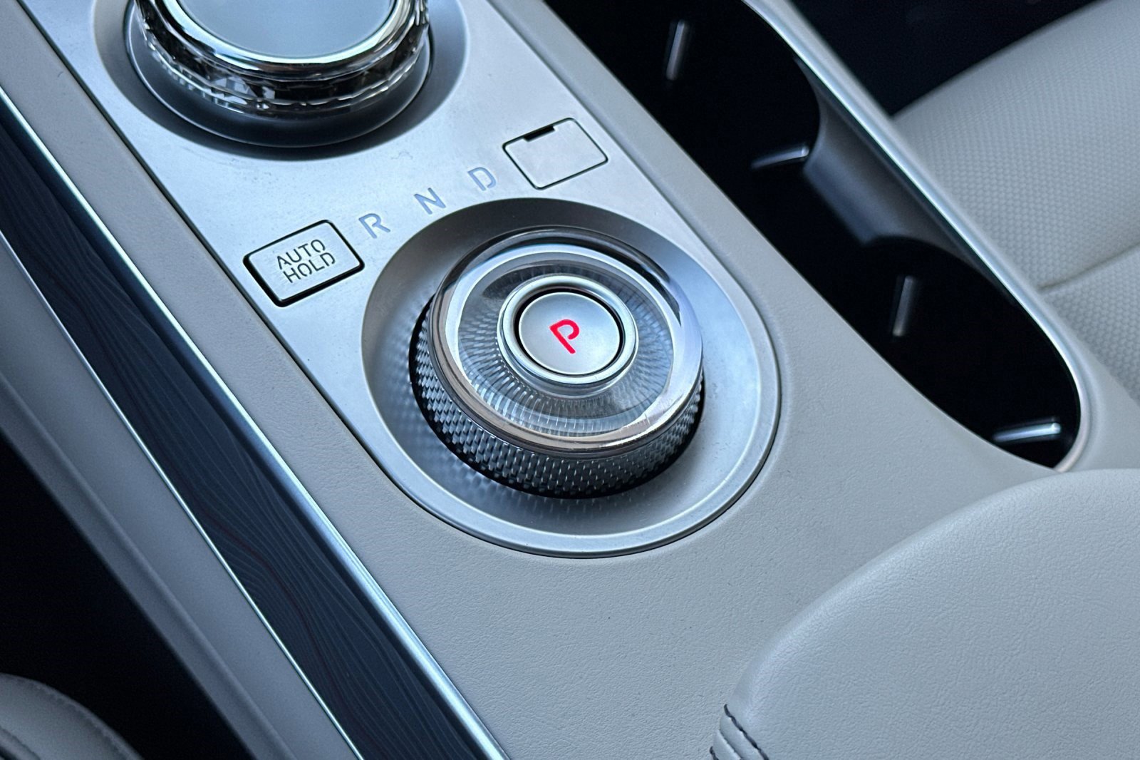 Used 2022 Genesis GV70 2.5T w/ Advanced Package image 19