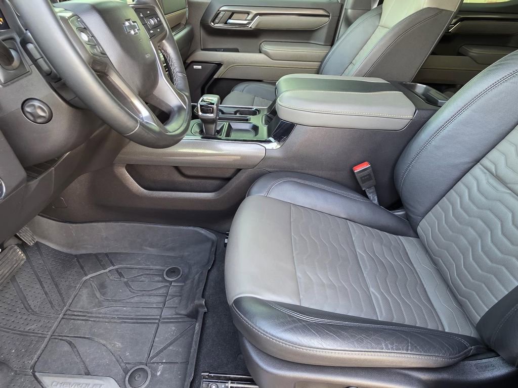 Used 2024 Chevrolet Silverado 1500 ZR2 w/ Technology Package image 7