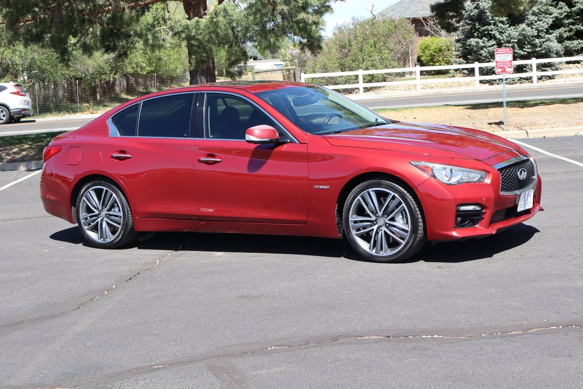 Used 2014 INFINITI Q50 Sport w/ Deluxe Technology Package image 2