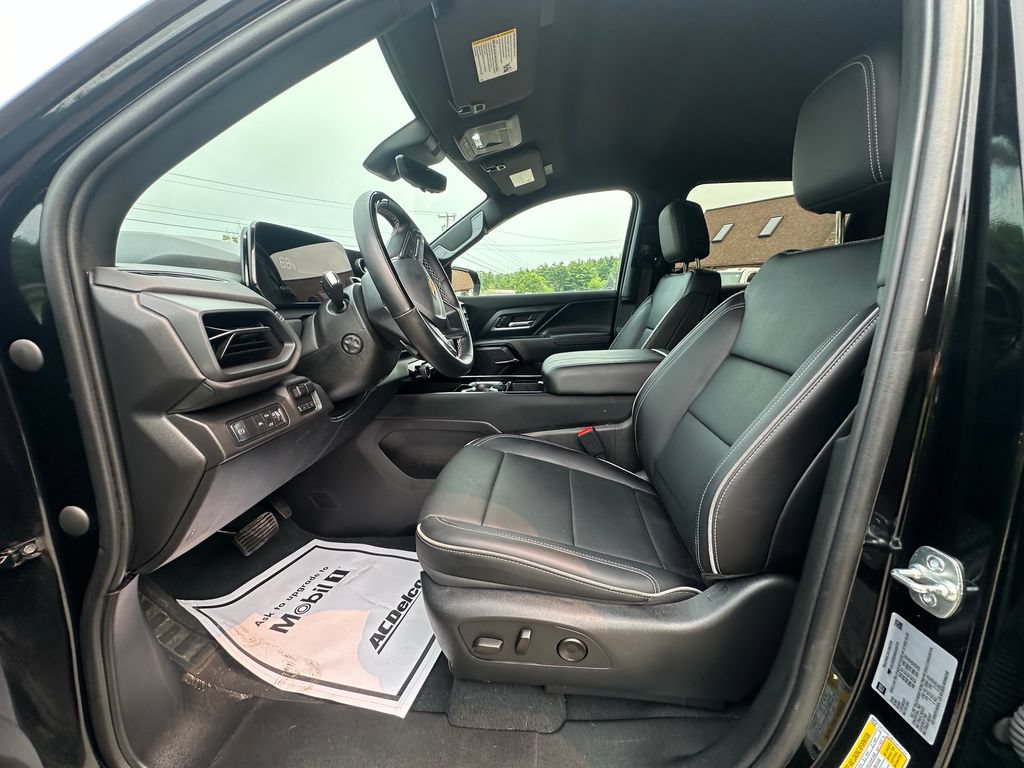 Used 2025 Chevrolet Silverado EV LT w/ LT Premium Package AWD/4WD image 9