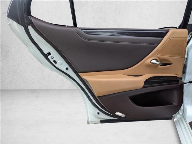 Used 2019 Lexus ES 350 w/ Premium Package image 16