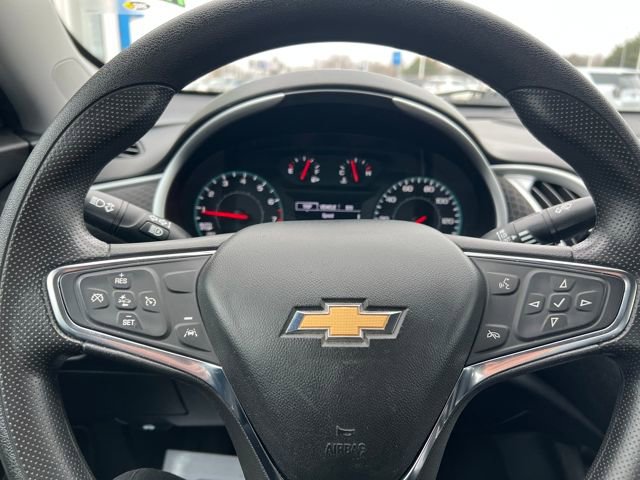 Used 2024 Chevrolet Malibu LT image 25