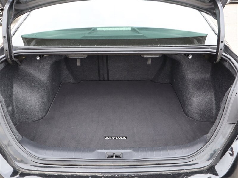 Used 2023 Nissan Altima 2.5 SV FWD image 13