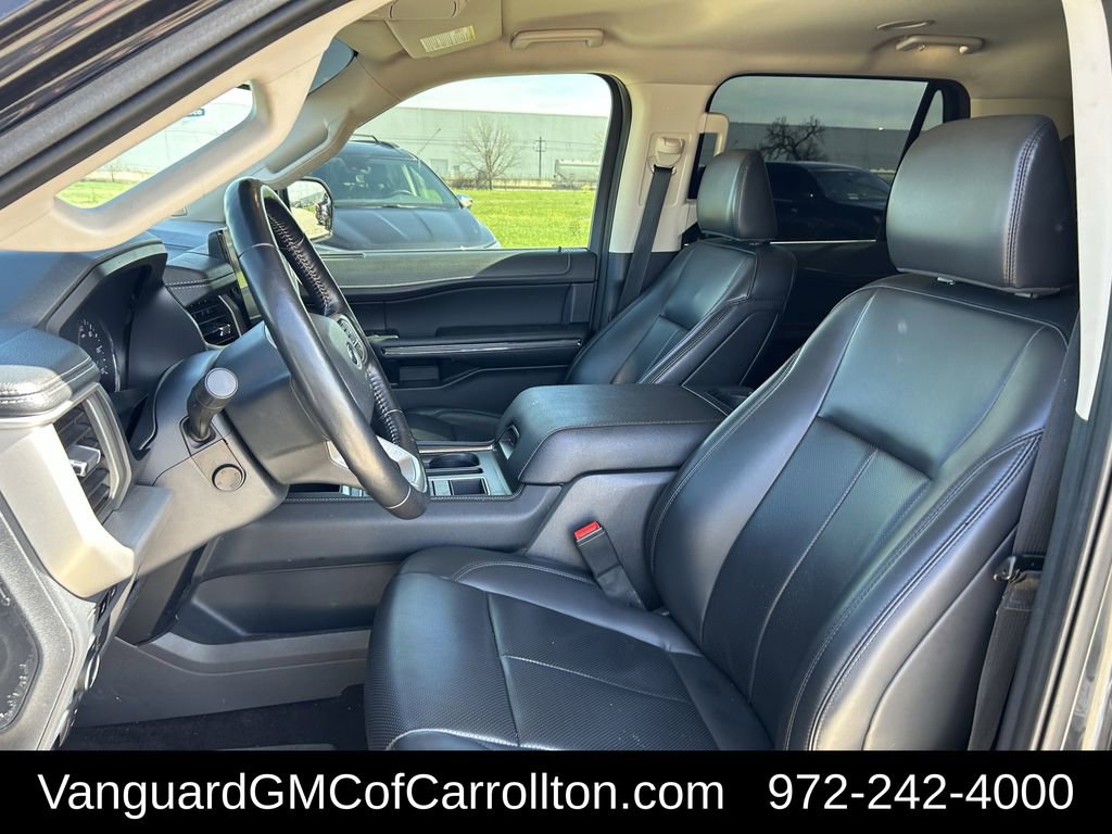 Used 2022 Ford Expedition XLT image 28