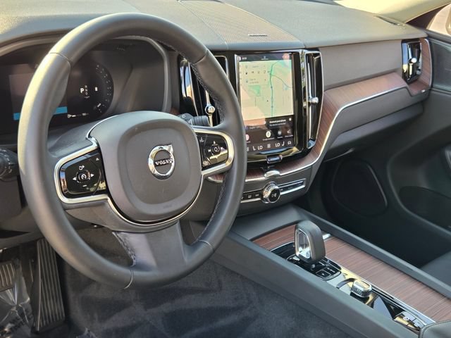 Certified 2023 Volvo XC60 B5 Plus FWD image 11