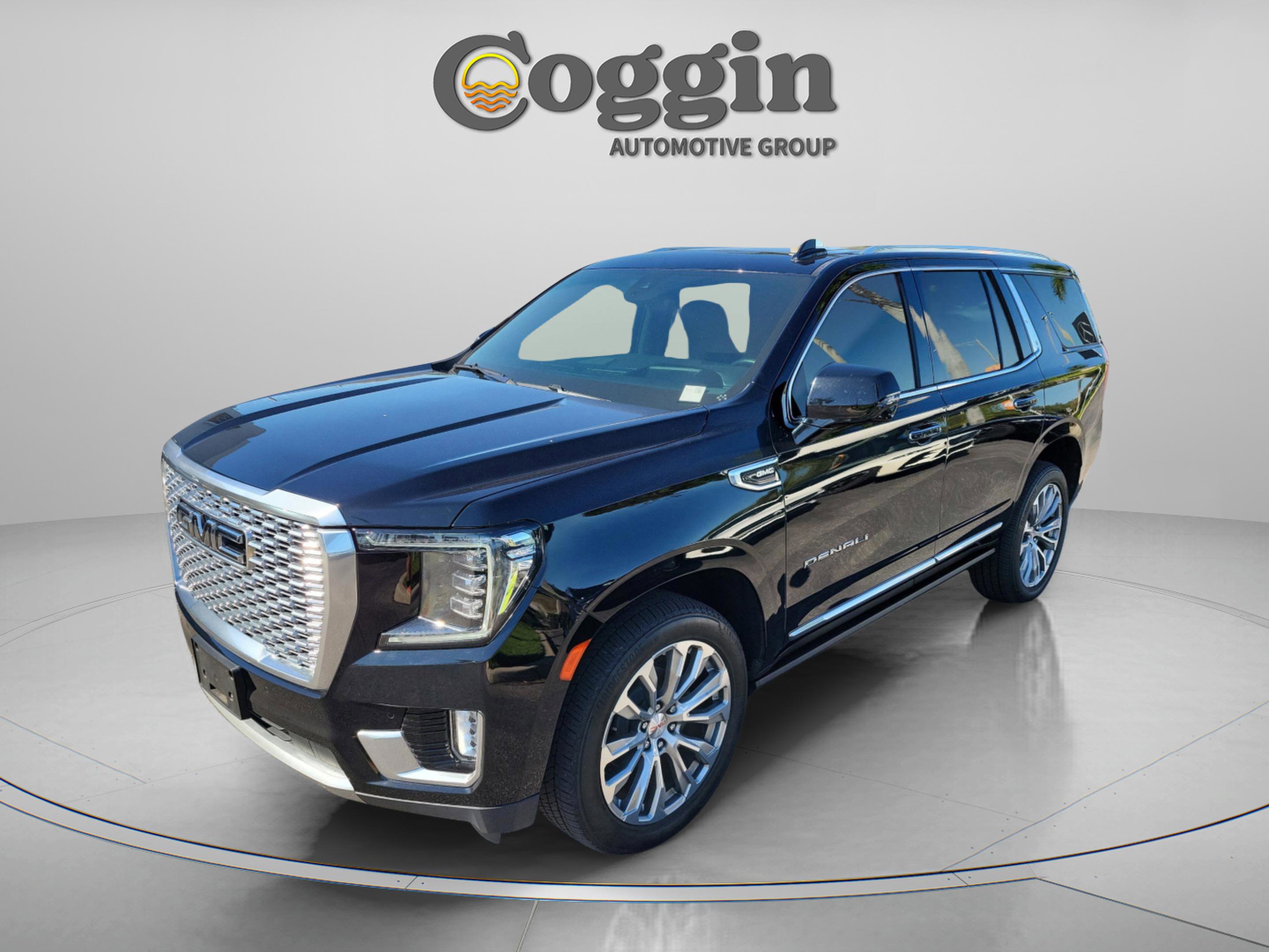 Used 2021 GMC Yukon Denali w/ Denali Premium Package image 9