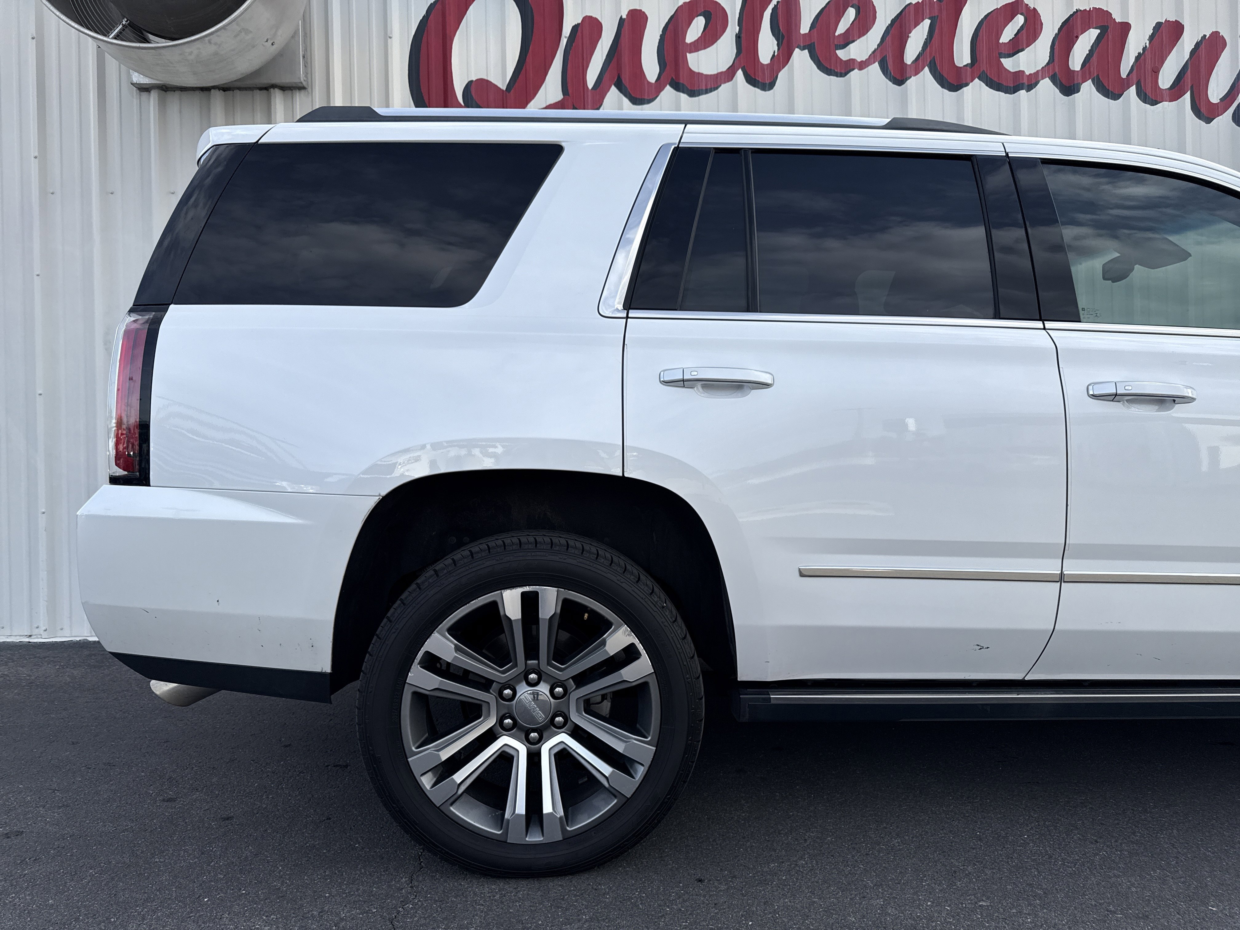 Used 2020 GMC Yukon Denali w/ Denali Ultimate Package image 26