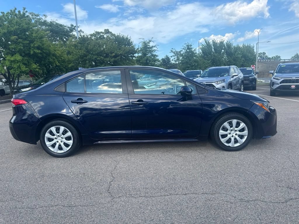 Used 2021 Toyota Corolla LE FWD image 9