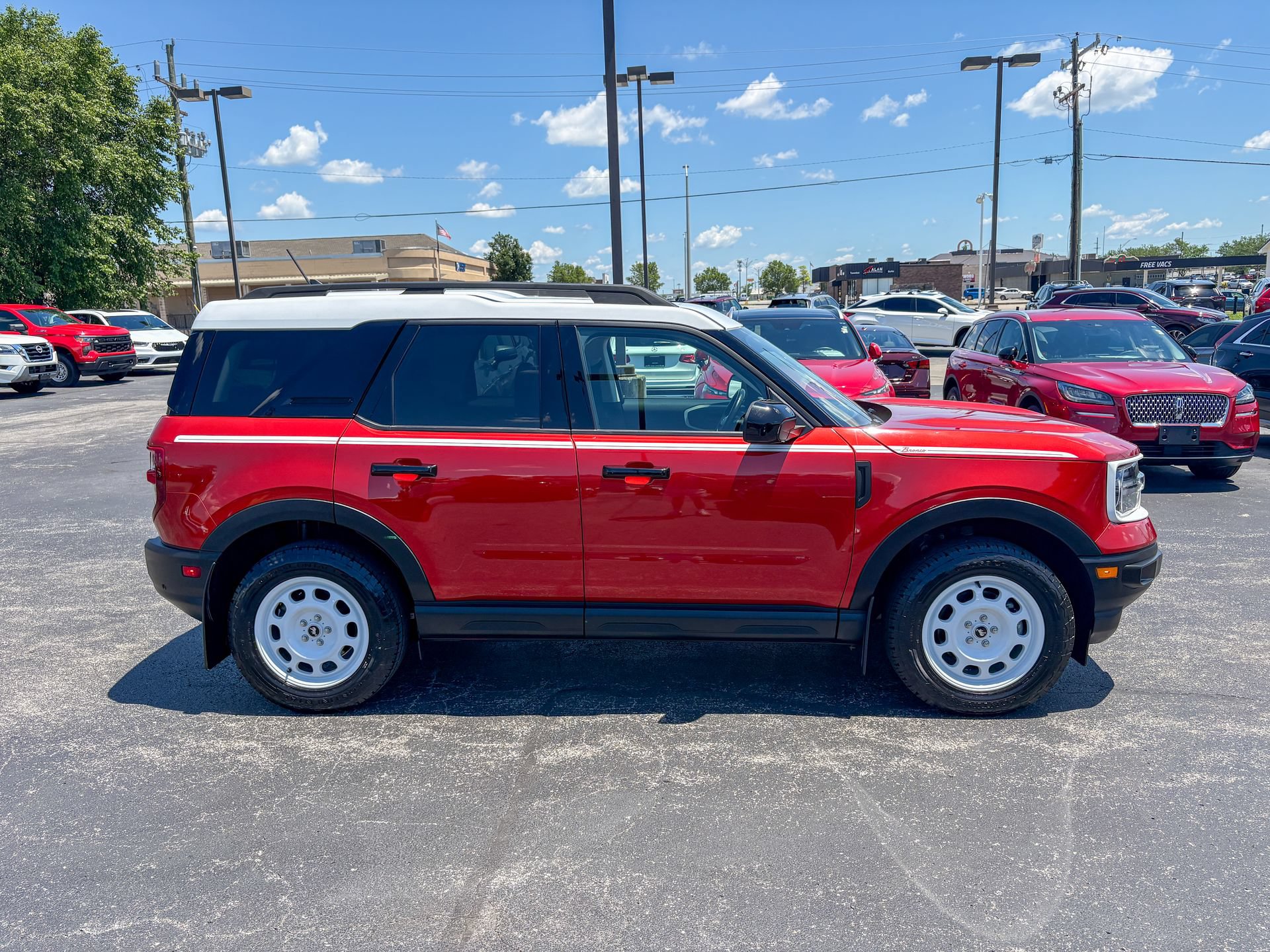 Used 2023 Ford Bronco Sport Heritage w/ Heritage Convenience Package AWD/4WD image 18