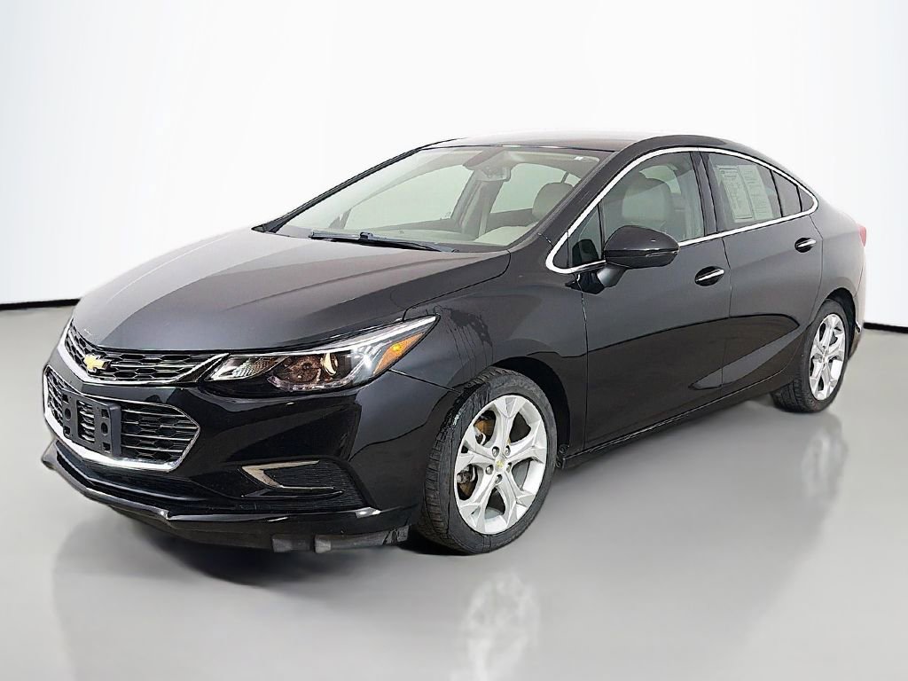 Used 2016 Chevrolet Cruze Premier w/ Enhanced Convenience Package FWD image 7
