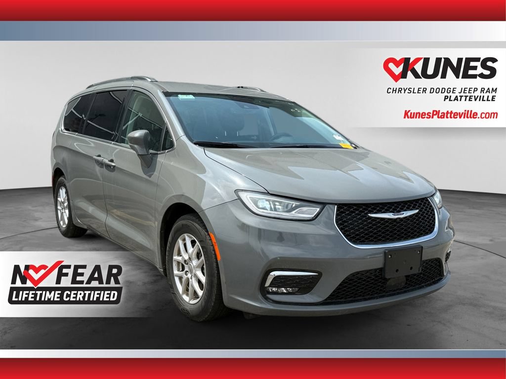 Used 2022 Chrysler Pacifica Touring-L FWD image 1