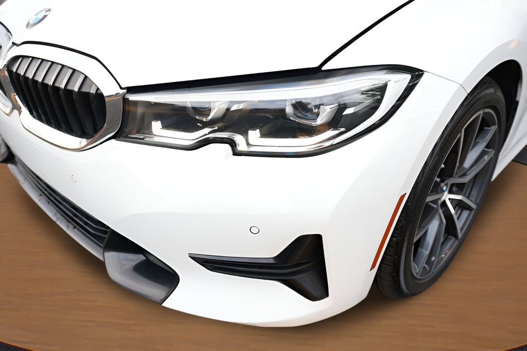 Used 2019 BMW 330i Sedan w/ Convenience Package RWD image 4