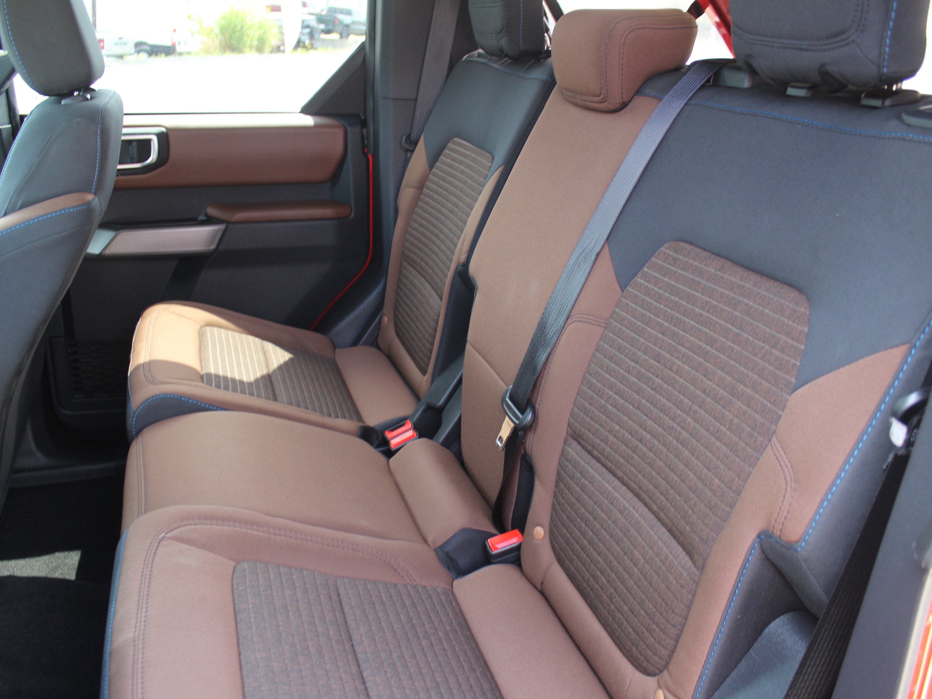 Used 2023 Ford Bronco Outer Banks AWD/4WD image 24