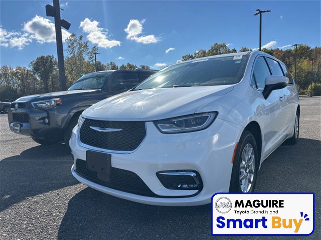 Used 2023 Chrysler Pacifica Touring-L