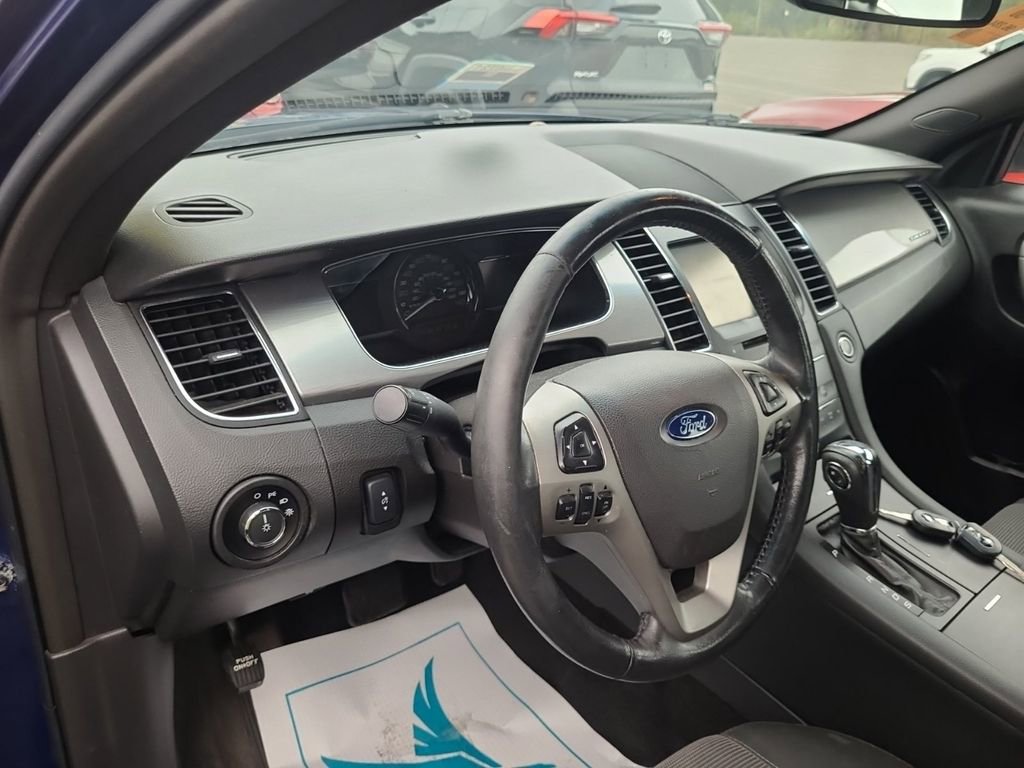 Used 2013 Ford Taurus SEL image 11