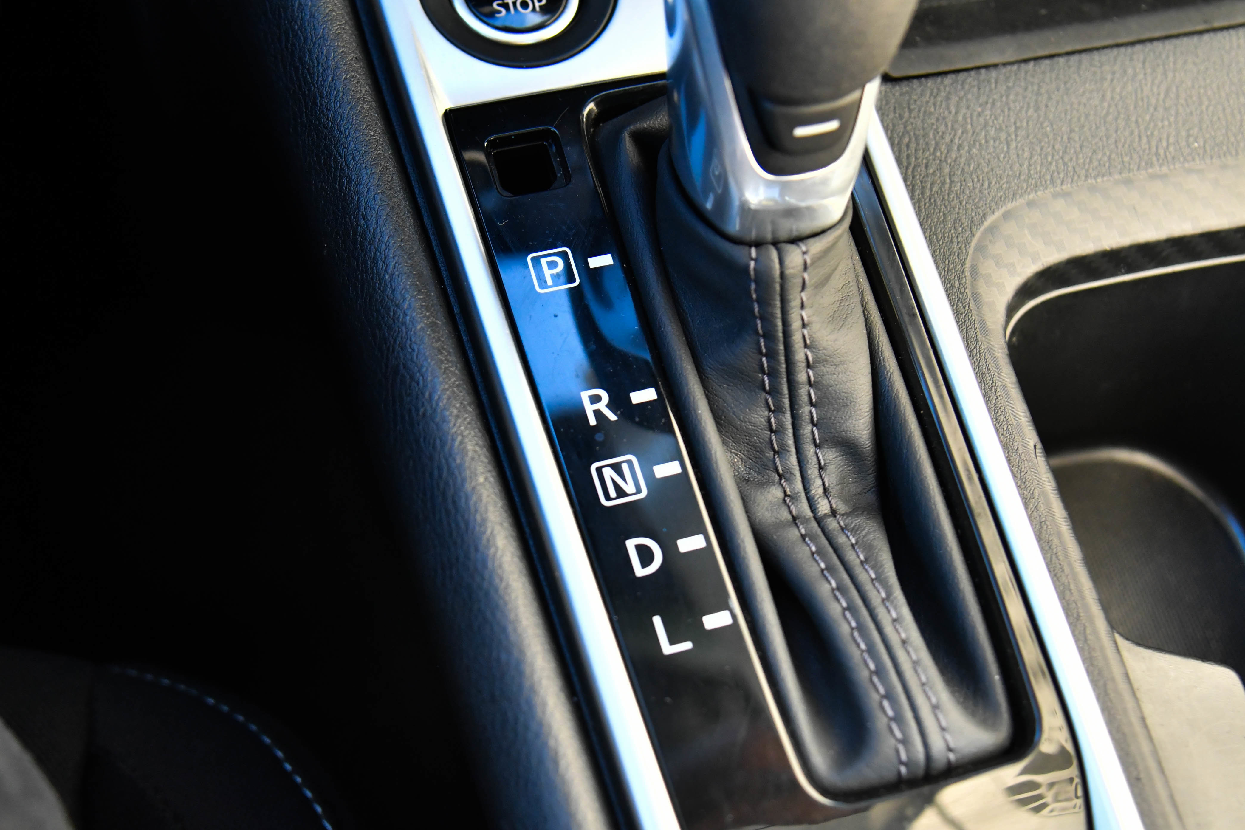 Used 2025 Nissan Sentra SV image 24