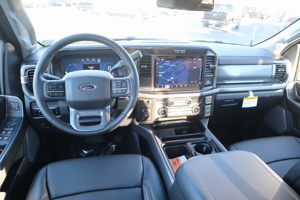 New 2026 Ford F250 Lariat w/ Black Appearance Package AWD/4WD image 2