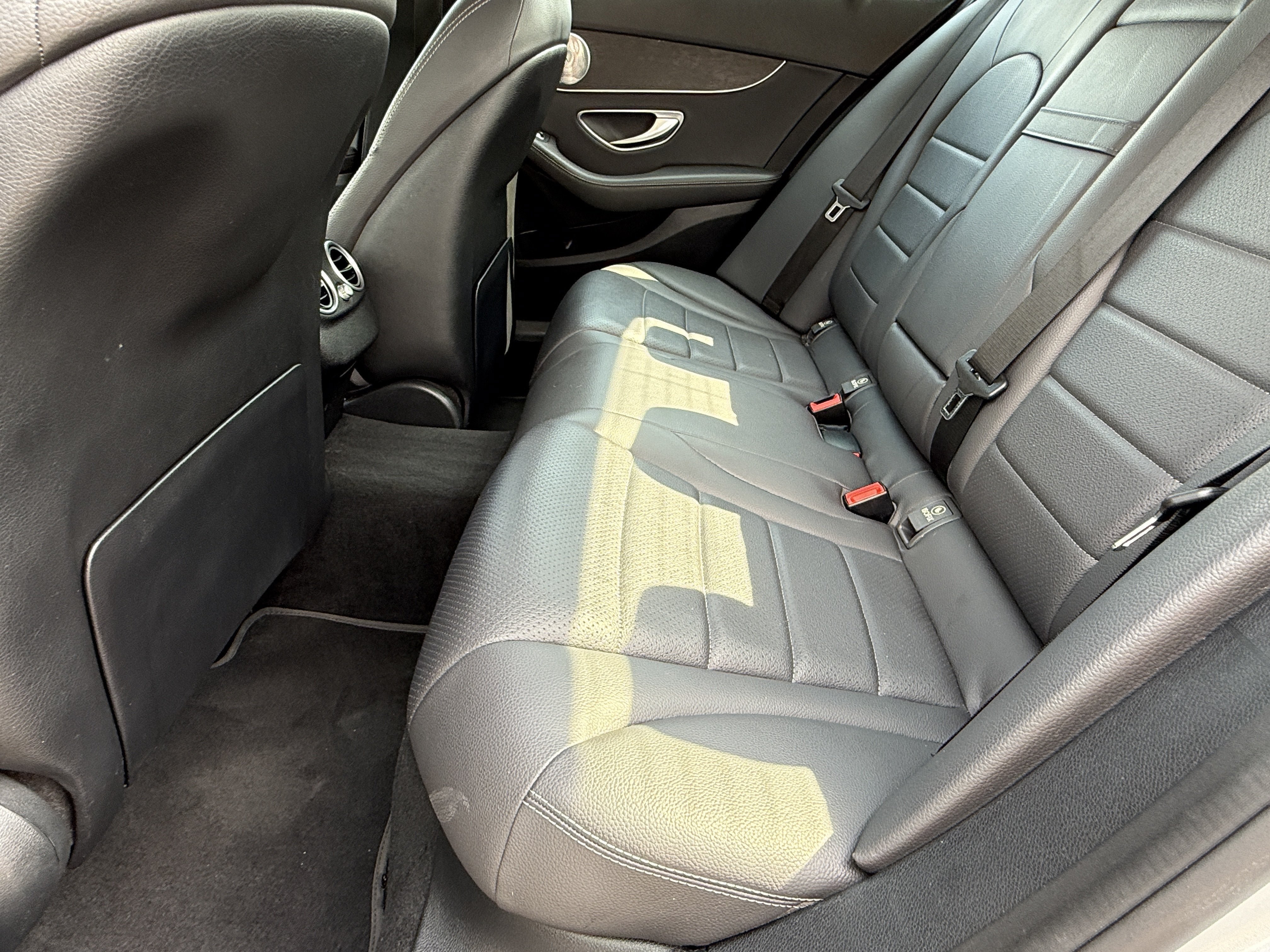 Used 2020 Mercedes-Benz C 300 4MATIC Sedan image 16