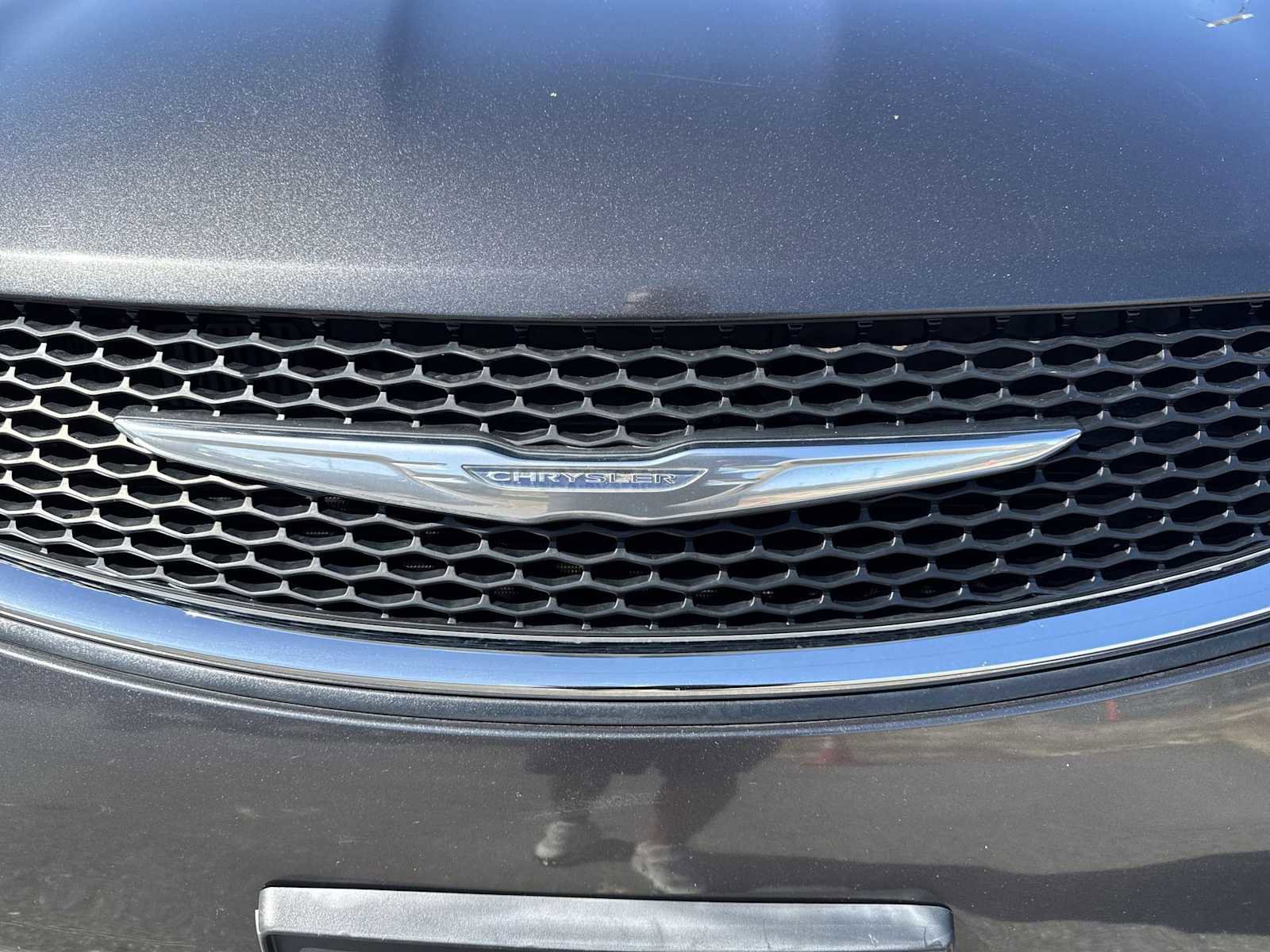 Used 2017 Chrysler Pacifica Touring-L FWD image 11