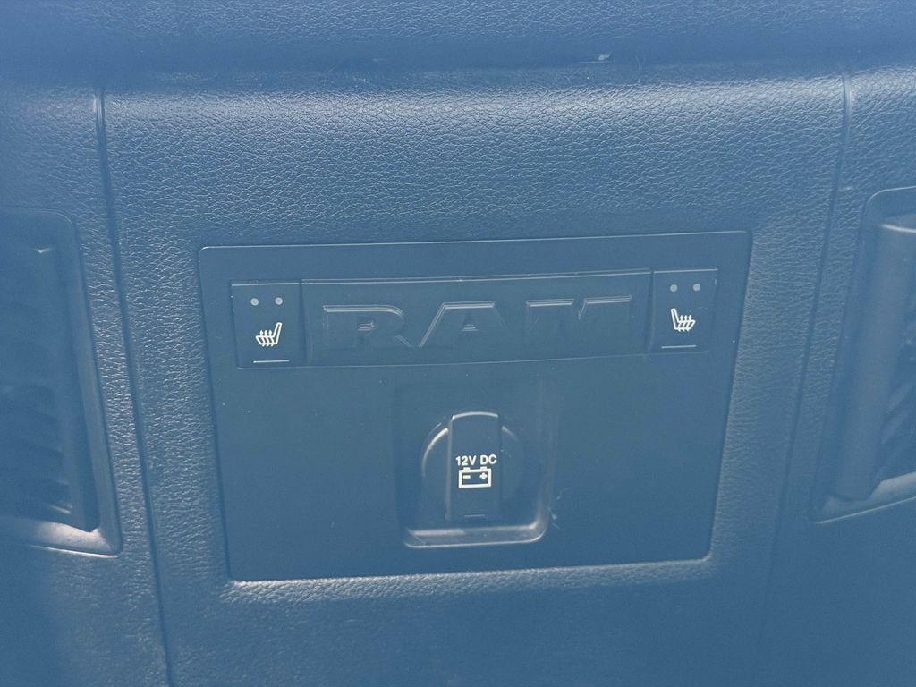 Used 2017 RAM 1500 Laramie AWD/4WD image 10