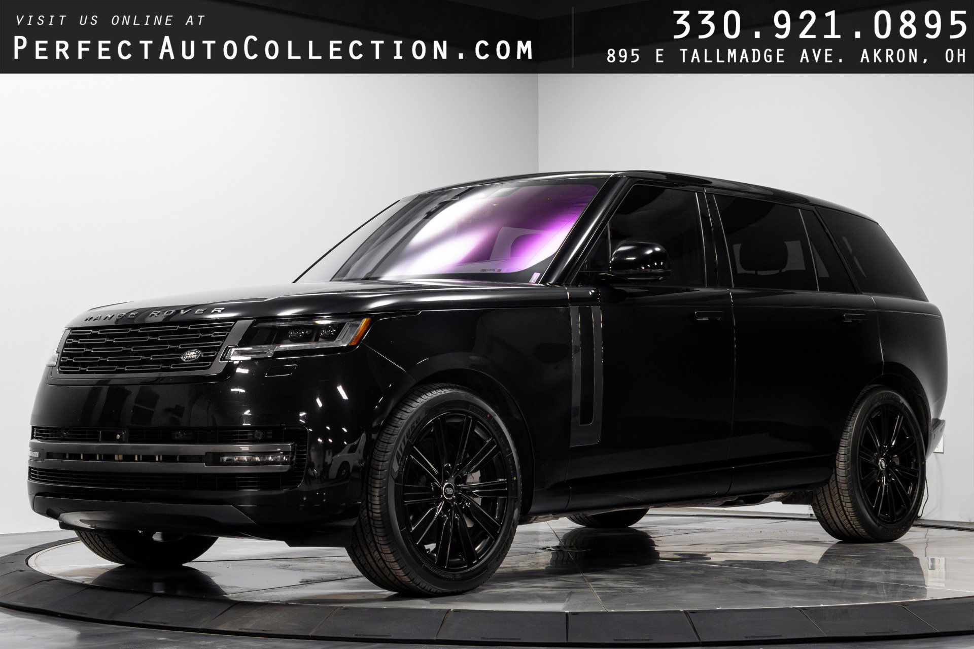 Used 2023 Land Rover Range Rover Long Wheelbase SE image 1