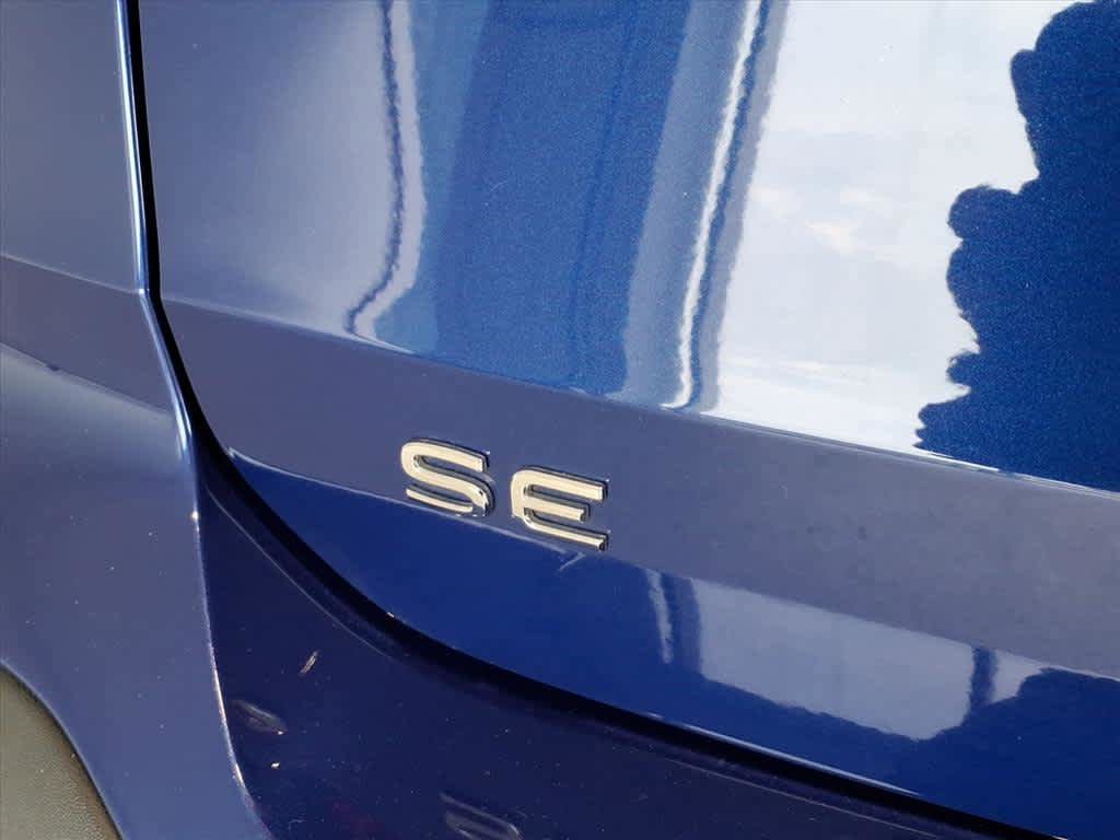 Certified 2022 Volkswagen Taos SE AWD/4WD image 18