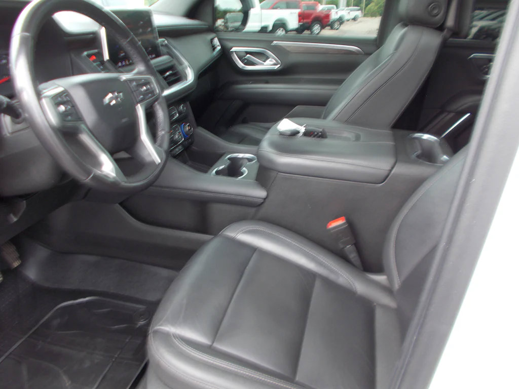 Used 2021 Chevrolet Tahoe Z71 w/ Rear Media and Nav Package AWD/4WD image 2