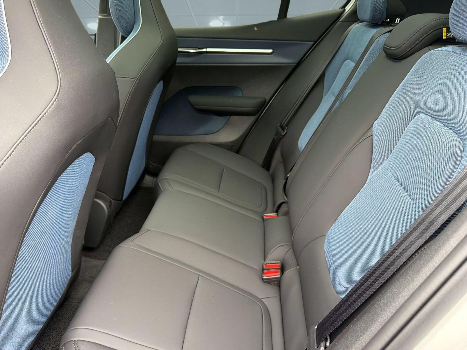 Certified 2026 Volvo EX30 Cross Country Ultra w/ Protection Package Premier AWD/4WD image 22