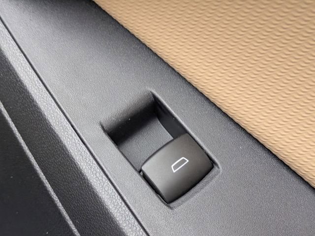 New 2026 Chevrolet Equinox ACTIV w/ Convenience Package III image 32