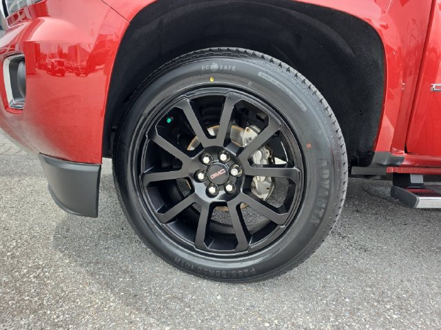 Certified 2018 GMC Canyon Denali AWD/4WD image 30