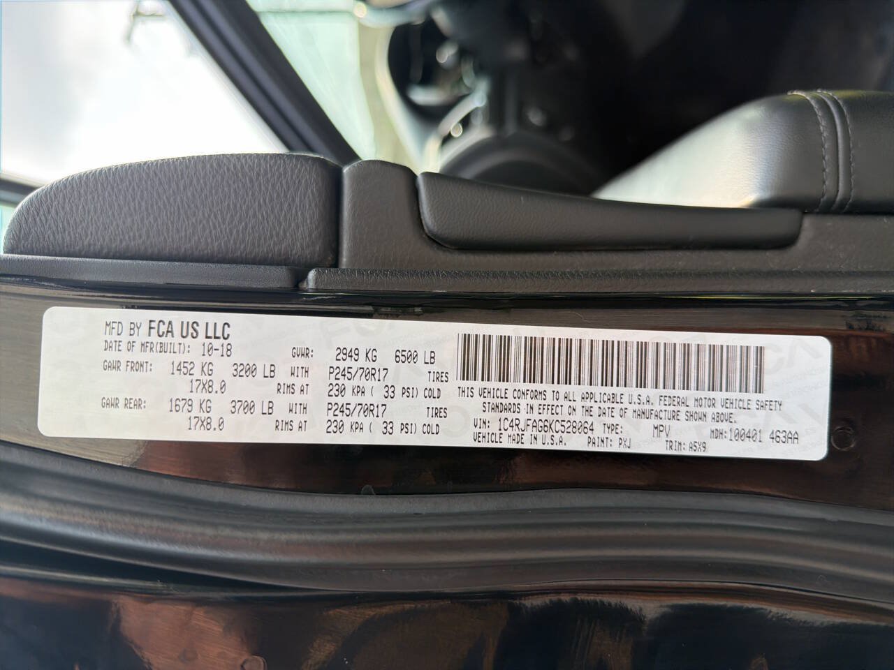 Used 2019 Jeep Grand Cherokee Laredo AWD/4WD image 35