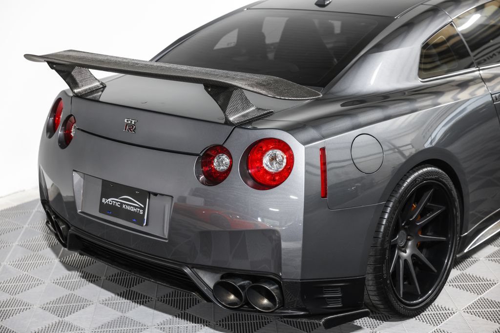 Used 2013 Nissan GT-R Premium AWD/4WD image 10
