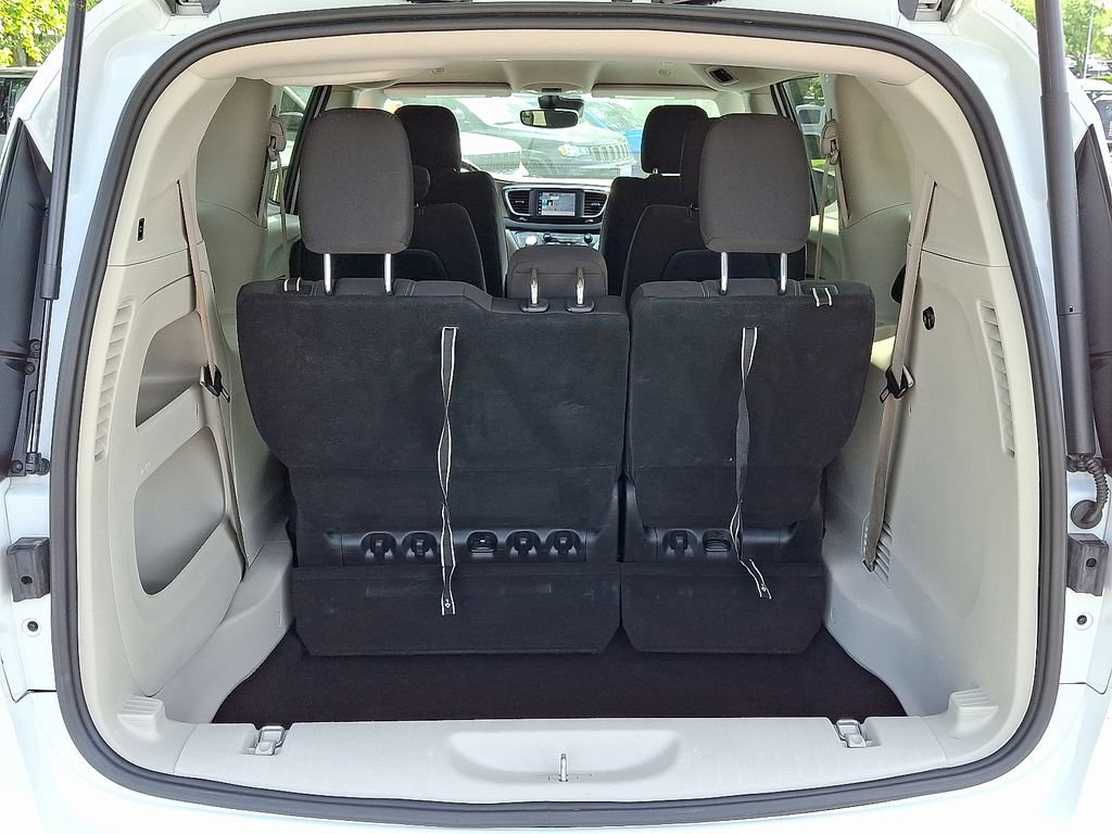 Certified 2023 Chrysler Voyager LX FWD image 28