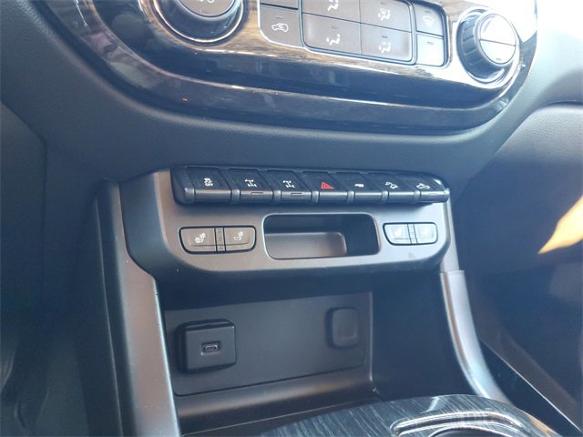 Used 2021 Chevrolet Colorado ZR2 image 25