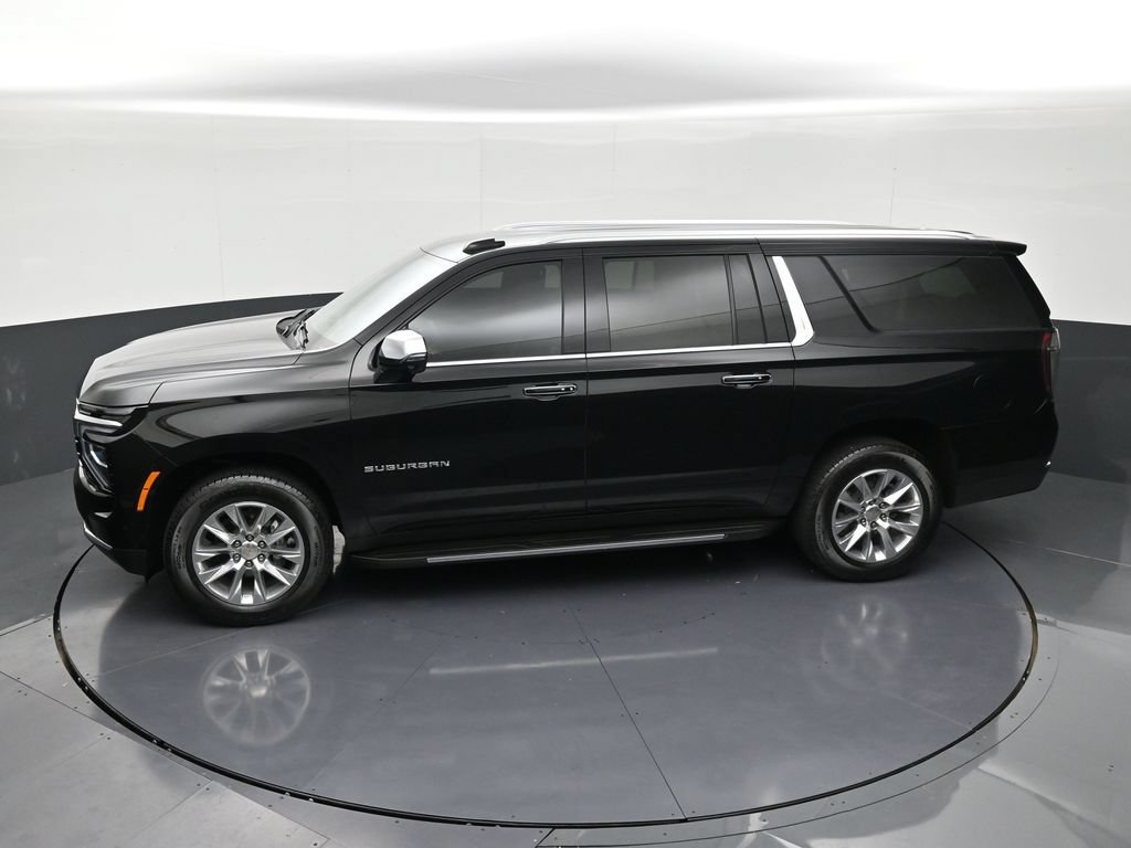 Used 2026 Chevrolet Suburban Premier RWD image 13