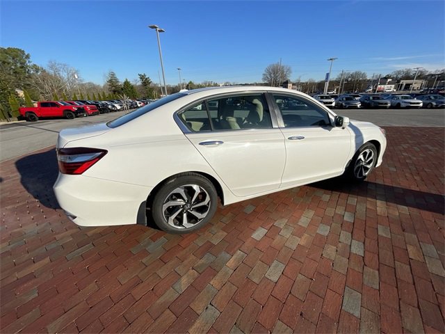 Used 2016 Honda Accord EX-L image 18